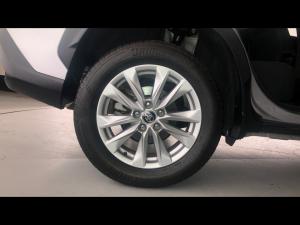 Toyota Corolla Cross 1.8 Xi - Image 20