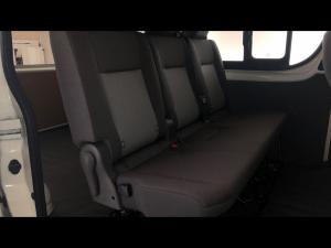 Toyota Quantum 2.8 LWB crew cab manual - Image 8