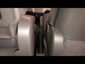 Toyota Quantum 2.8 LWB crew cab manual - Image 16