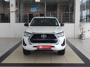 Toyota Hilux 2.4GD-6 double cab 4x4 Raider manual - Image 4