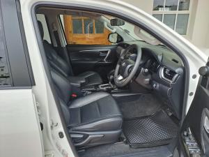 Toyota Fortuner 2.4GD-6 auto - Image 7