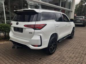 Toyota Fortuner 2.8GD-6 4X4 GR-S automatic - Image 2