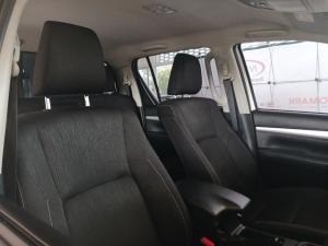 Toyota Hilux 2.4 GD-6 Raider 4X4 automaticD/C - Image 14