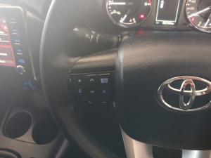 Toyota Hilux 2.4 GD-6 Raider 4X4 automaticD/C - Image 9