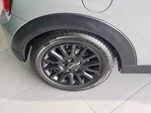 MINI Hatch Cooper Hatch 3-door auto - Image 7