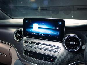 Mercedes-Benz V-Class V300d Exclusive - Image 13
