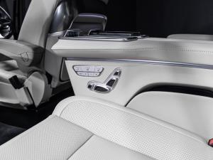Mercedes-Benz V-Class V300d Exclusive - Image 16
