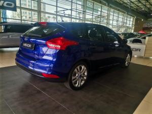 Ford Focus hatch 1.6TDCi Ambiente - Image 5