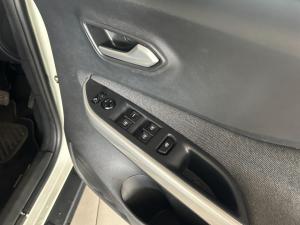 Nissan Magnite 1.0 Turbo Acenta Plus manual - Image 7