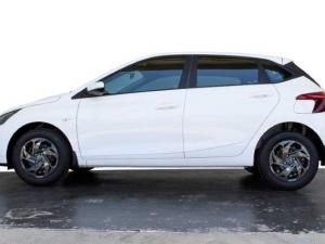 Hyundai i20 1.2 Premium - Image 4