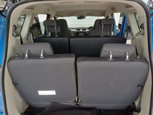 Renault Triber 1.0 Prestige auto - Image 21