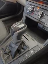 Volkswagen Polo sedan 1.6 auto - Image 16