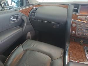 Nissan Patrol 5.6 V8 LE Premium 4WD - Image 17