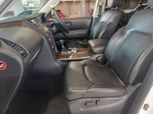 Nissan Patrol 5.6 V8 LE Premium 4WD - Image 19