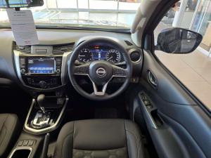 Nissan Navara 2.5DDTI Stealth automatic - Image 18