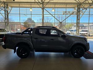 Nissan Navara 2.5DDTI Stealth automatic - Image 6