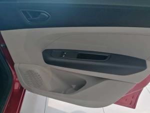 Renault Triber 1.0 Evolution - Image 15