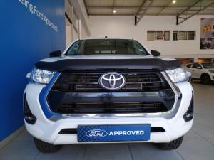 Toyota Hilux 2.4GD-6 double cab Raider manual - Image 2