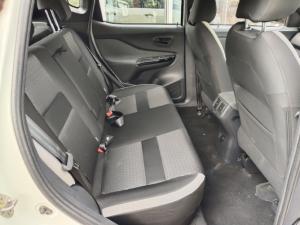 Nissan Magnite 1.0 Turbo Acenta Kuro auto - Image 9