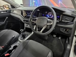 Volkswagen Polo hatch 1.0TSI Life manual - Image 5