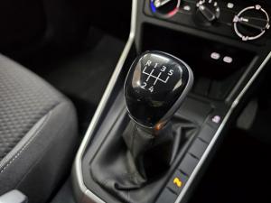 Volkswagen Polo hatch 1.0TSI Life manual - Image 9