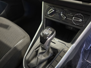 Volkswagen Polo hatch 1.0TSI Life auto - Image 10