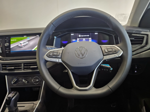 Volkswagen Polo hatch 1.0TSI Life auto - Image 7