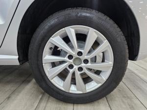 Volkswagen Polo Vivo hatch 1.4 Life - Image 4