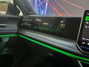 Volkswagen Tiguan 2.0TDI R-Line 4Motion - Image 11