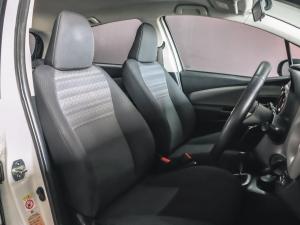 Toyota Yaris 1.3 auto - Image 10