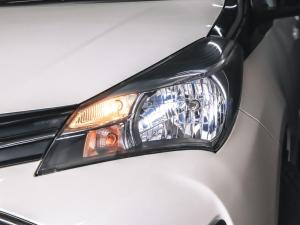 Toyota Yaris 1.3 auto - Image 4