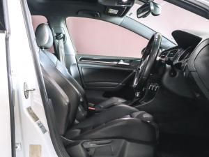 Volkswagen Golf GTI - Image 19
