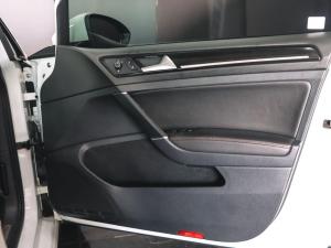 Volkswagen Golf GTI - Image 28