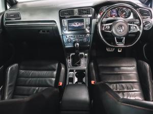 Volkswagen Golf GTI - Image 9