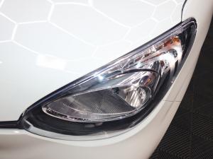 Toyota Vitz 1.0 - Image 6