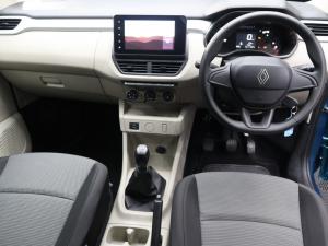 Renault Triber 1.0 Evolution - Image 8