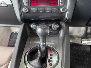 Audi TT 2.0T auto - Image 11