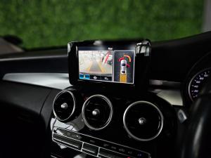 Mercedes-Benz C-Class C220d - Image 13