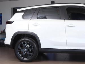 Toyota Urban Cruiser 1.5 XR manual - Image 4