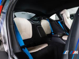 BMW i8 eDrive coupe Protonic Frozen Yellow Edition - Image 16