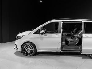 Mercedes-Benz V-Class V300d Exclusive - Image 9
