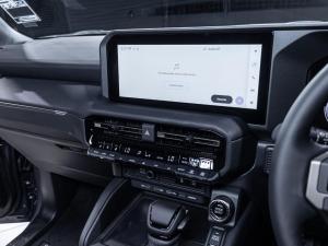 Toyota Land Cruiser Prado 2.8GD VX-R - Image 13