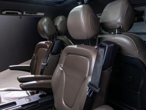Mercedes-Benz V-Class V250d Avantgarde AMG Line - Image 19