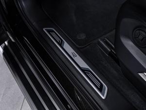 Volkswagen Touareg V6 TDI Executive R-Line - Image 11