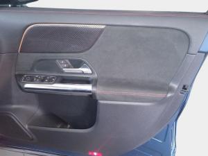 Mercedes-Benz GLA GLA200 - Image 18