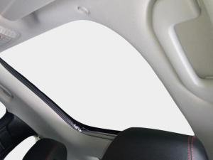 Mercedes-Benz GLA GLA200 - Image 9