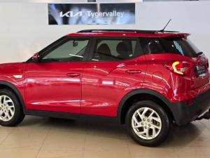 Mahindra XUV300 1.2T W6 - Image 5