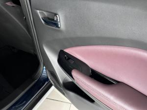 Toyota Starlet Cross 1.5 XR auto - Image 10