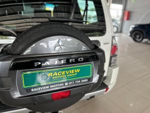 Mitsubishi Pajero 3-door 3.2DI-D GLS - Image 6
