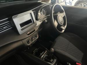 Toyota Rumion 1.5 S - Image 8